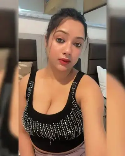 Call Girls Service Dhaniakhali